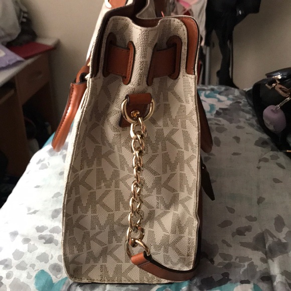 Michael Kors purse - Picture 2 of 4